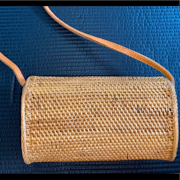 Handmade Rattan Bag - Picture 2 of 5